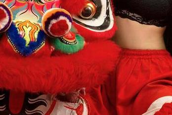 爱尤物 – 徐莉芝Booty的街角合集：此处暂时放空，路人别撞到我了