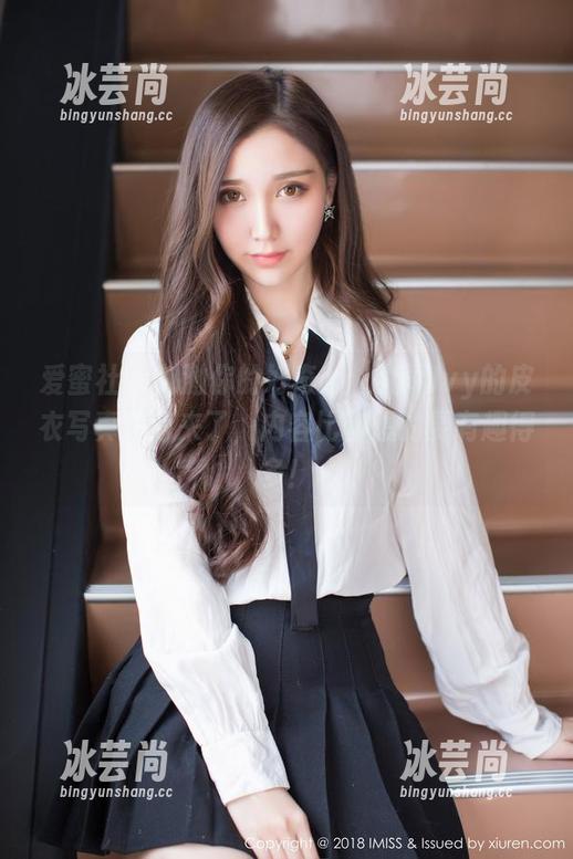 爱蜜社 - 刺激你的好奇心，九尾Ivy的皮衣写真图包来了，内容比你想的要有趣得多！