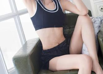 爱蜜社 – 杨紫嫣candy油亮私房：连光都想和她合影！