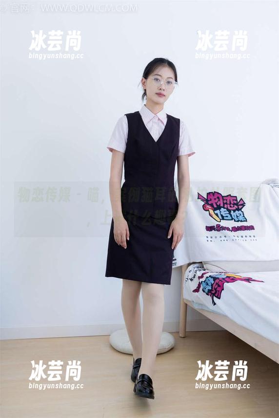 物恋传媒 - 喵，案例猫耳的私拍礼服套图，上演什么趣事？