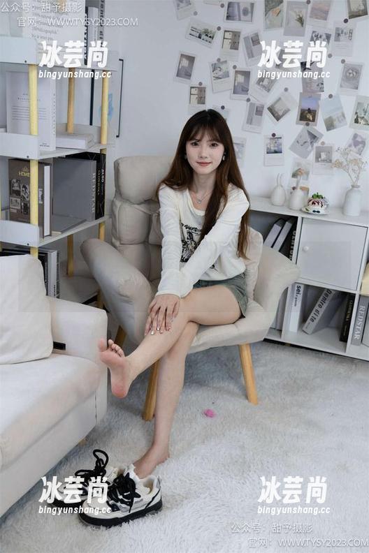甜予摄影 - 谁说帆布鞋不能出片，松松这美图合集给你看什么叫做风格！