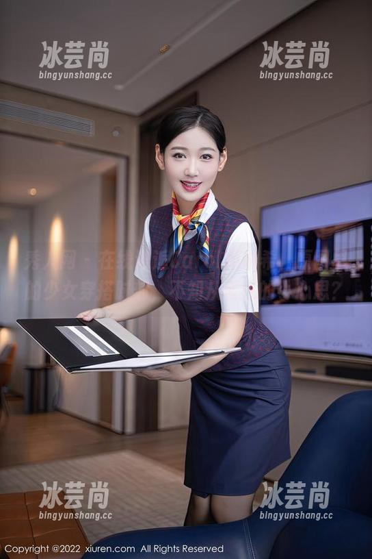 秀人网-Carol周妍希 秀人网 - 在线邂逅Carol周妍希,原图里的少女穿搭时刻,不知从何来的小心思?