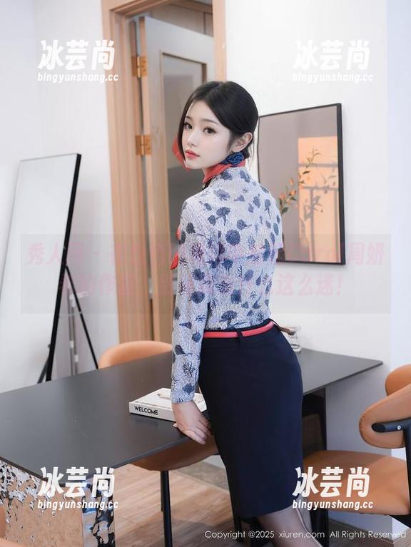 秀人网 - 在白色的海洋中拾起Carol周妍希的作品，别问我为什么这么迷！