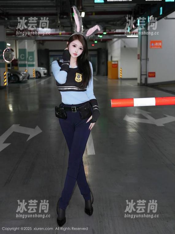 秀人网 - 高清合集：土肥圆Carol黑色风暴，一场视觉的狂欢！