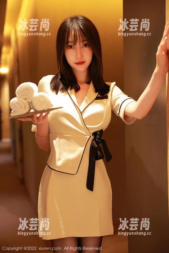秀人网 - 奶喵喵的妹妹，释放你的免费图包能量！