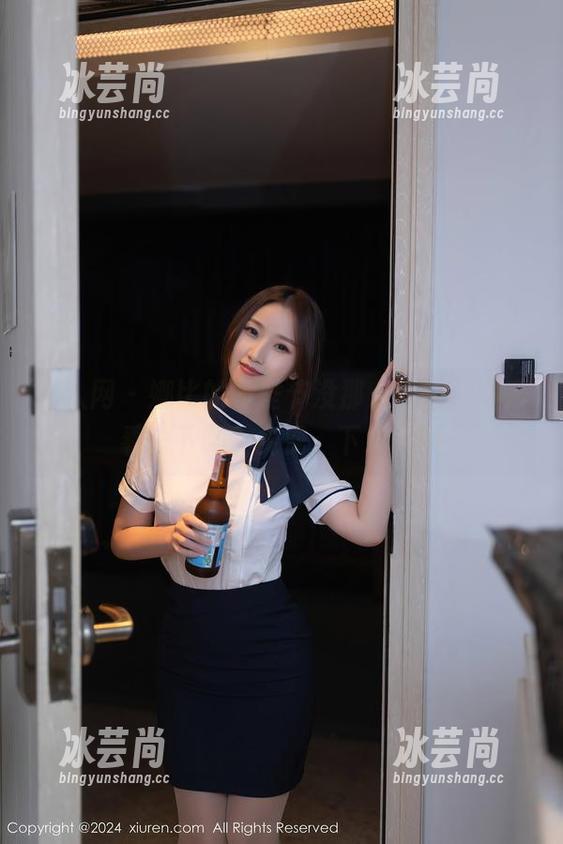 秀人网 - 娜比的万圣节没那么可怕，不来看一下吗？免费、下载中哦