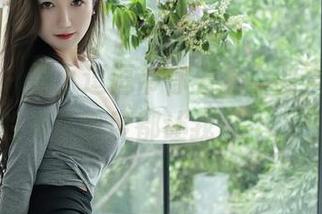 秀人网 – 是小逗逗带你看兔女郎合集，照片里的每个弧度都让我忍不住想多想
