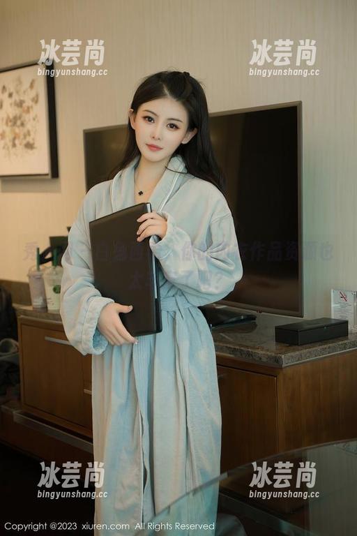 秀人网 - 白兔西希，你的内衣作品资源也太丰富了吧？