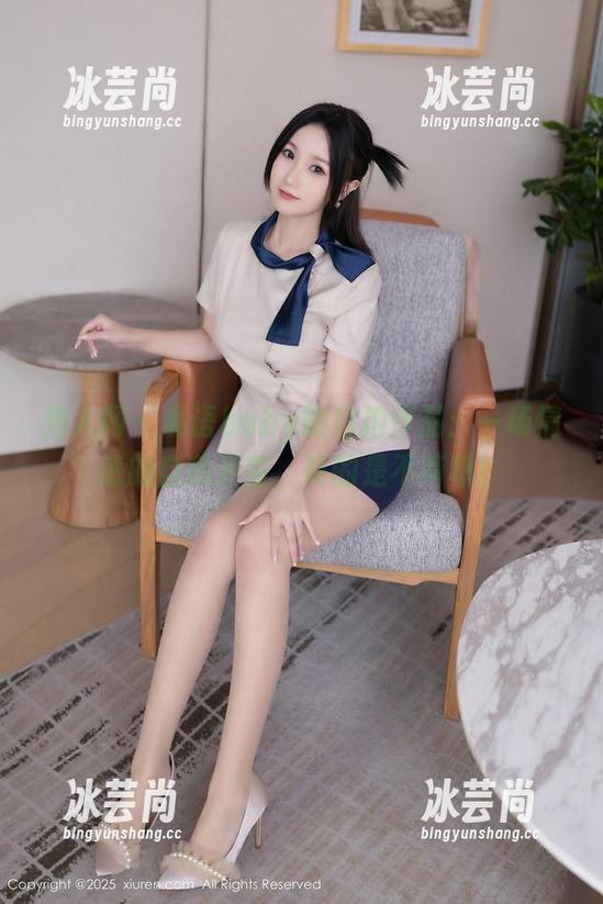 秀人网 - 私语baby的自拍作品：一场情感的自我评鉴，真的是不简单！