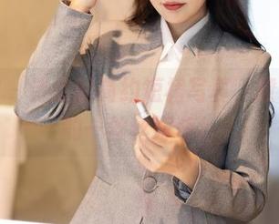 秀人网 – 诗诗的简约短裙写真，撩动人心的一丝丝好奇。