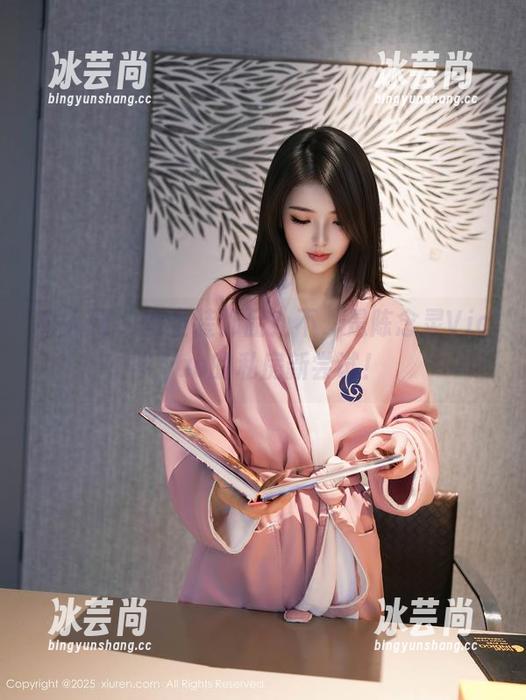 秀人网-陈念灵Vickyao 秀人网 - 镂空装饰品?不,是陈念灵Vickyao的私房新尝试!