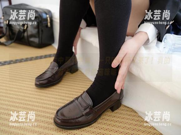 紧急企划 - 照片中那只学妹，一只喵喵梓又来了！真的有点像可爱的猫咪呢？