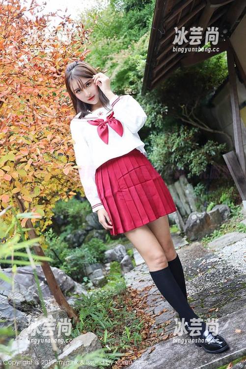 美媛馆 - 小海臀rena的写真更新，礼服果然会引人联想。