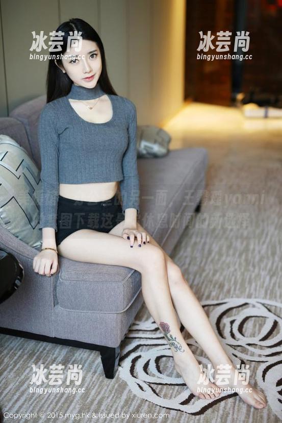 美媛馆 - 办公室的另一面，王馨瑶yanni的套图下载这是你休息时间的新选择
