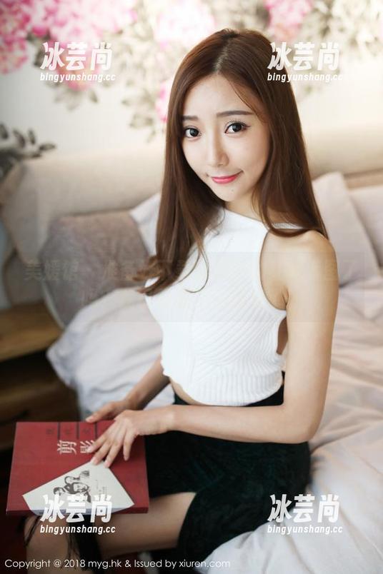 美媛馆-软软子 美媛馆 - 准备好下载软软子的红裙套图了吗?我已经忍不住想看了!