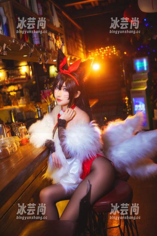 抱歉，你不懂肉扣热热子：原图里女友的好多细节都好魔性～