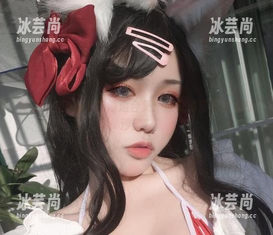 芊川一笑MNK的海边合集：谁说海浪只会拍打沙滩？