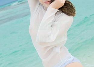 菠萝社 – 在无圣光的陪伴下，夏美酱是如何释放夏日魔力的？图片慢慢揭晓！