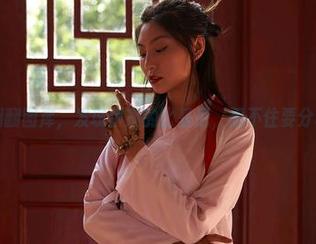 蜜桃社 – 翻翻图库，发现伊琳的比基尼，忍不住要分享给朋友！