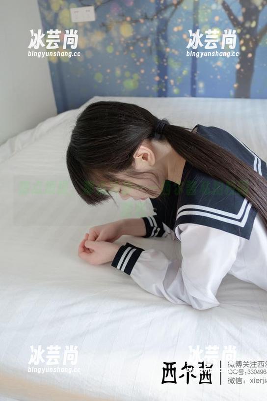 那点烦躁，那点冷静——西尔酱私拍校园图包