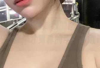 微密圈 – 打开雪怡妹纸的图包，如果你看完还没晕，才算真的牛！下载吧！