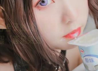 青水百合子的双人高清写真，友情也可以很‘画风突变’，前途无量啊！