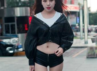 搭讪技巧大公开，魔镜街拍带来的沙面公园免费甜美小姐姐照片！